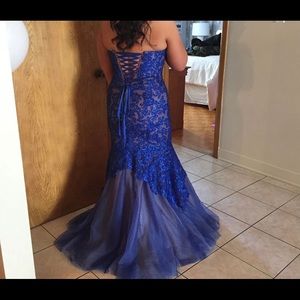 Joseph Ribkoff dress. Royal blue, Nude Size 10